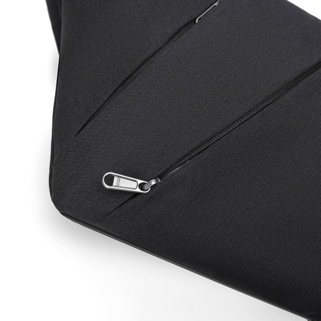 How Hidden Zippers Keep Your Travel Gear Safe
